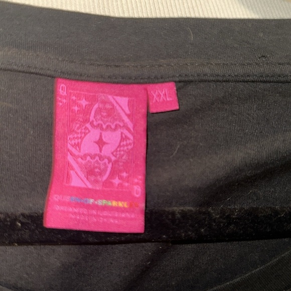 Tee - Picture 3 of 5